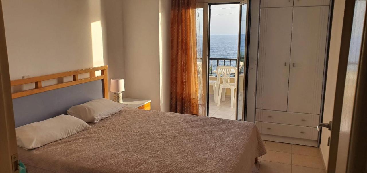 Eirini Apts On The Beach Psari Forada Eksteriør billede