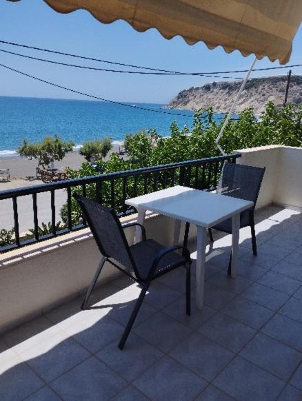 Eirini Apts On The Beach Psari Forada Eksteriør billede